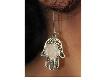 Penzolano Hamsa orecchini, malocchio fascino orecchini, orecchini, orecchini di hamsa, Hamsa charm, orecchini di malocchio