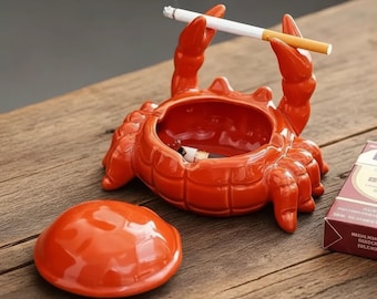Small Crab Tea Pet Ashtray with Lid – Windproof Decorative Chinese Ornament, Handmade Resin Desktop Craft, Unique Cultural Gift & Tea Décor