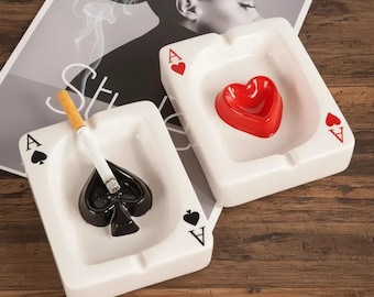 Ceramic Poker Ashtray – Creative Tabletop Decor for Living Room, Handmade Smoking Tray, Unique Card Game Ornament & Artisan Gift
