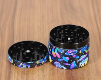 Magic Mushroom Tobacco Grinder 50mm UV Printed Zinc Alloy Metal Spice Crusher Manual Herb Grinder Psychedelic Design Kitchen Tool Seasoning