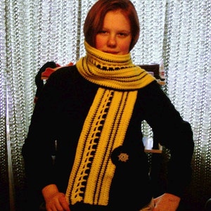 school bus scarf