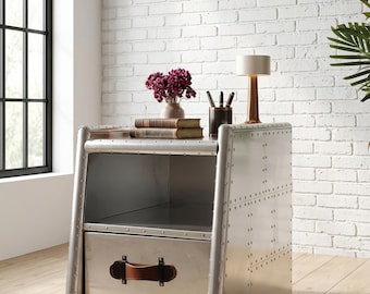 Mesa lateral Aviator em alumínio rebitado à mão – Mesa de cabeceira Aero de meados do século