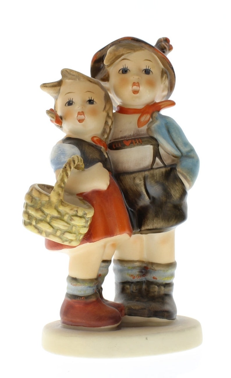 Goebel Hummel Surprise Little Boy and Girl 94 TMK5 1980 porcelain image 1