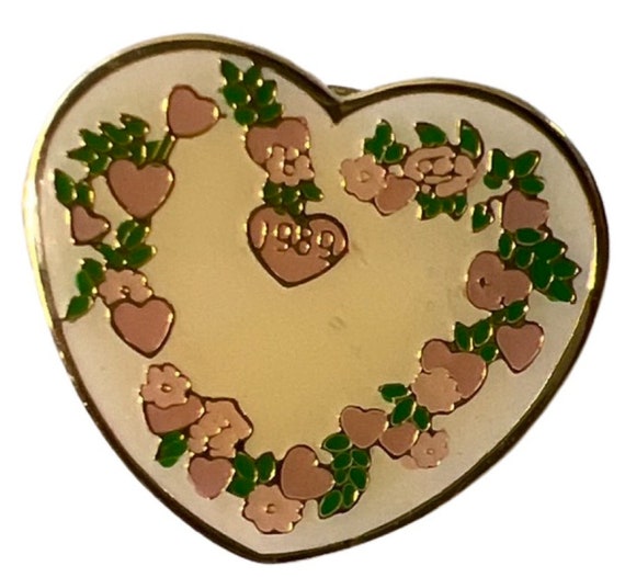 Rose Heart Wreath Brooch or Lapel Pin - image 1
