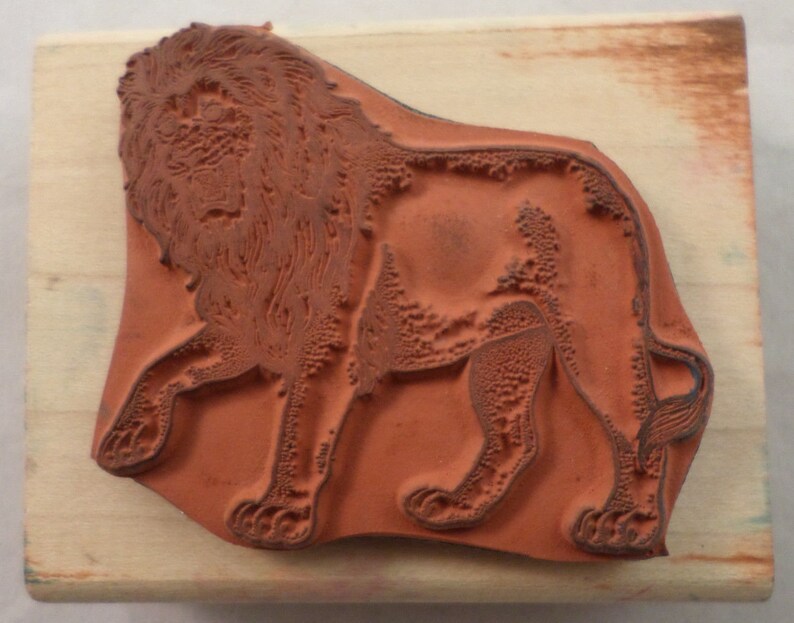 Rubber Stampede Zoo Animal Roaring Lion King Of Beast Wooden Rubber Stamp