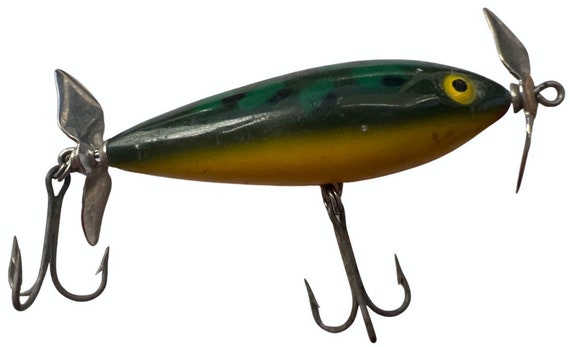 Vintage Cotton Cordell Crazy Shad Green and Yellow Fishing Lure 