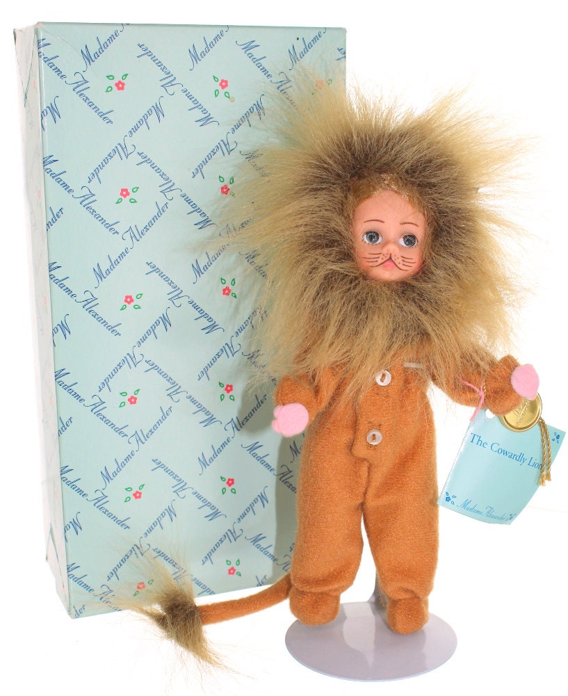 Cowardly Lion by Madame Alexander 8 140431  Like New.