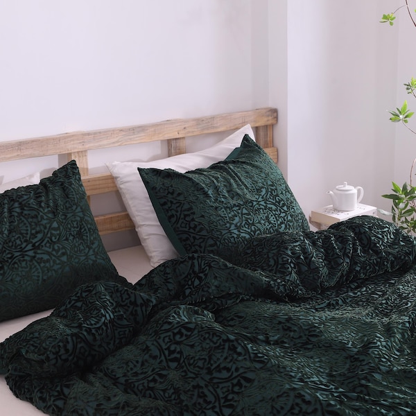 Luxury Dark Green Crushed Velvet Duvet Cover Set | Emerald Damsk Queen Bedding | Soft & Elegant Bdroom Decor