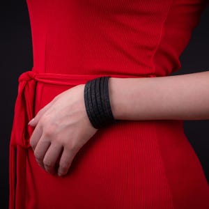 Carter Recycled Rubber Armband - Öko-Luxus