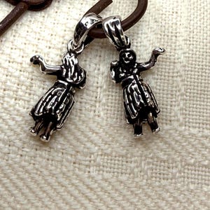 Wiggle Hula Girl - Etsy