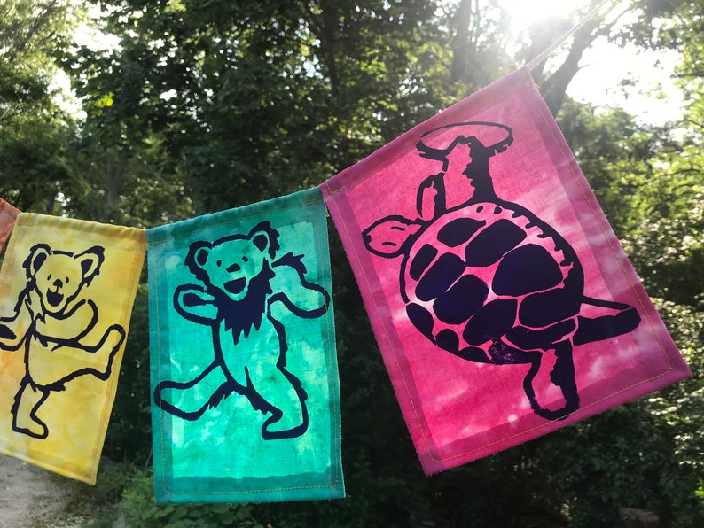 5 Grateful Dead Dancing Bears & Terrapin Turtle Flags. image 4