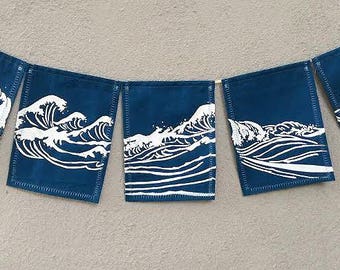Banderas de oración oceánicas. Déjate llevar.