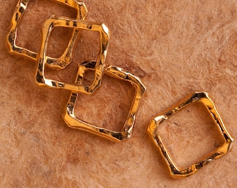 B28vm Oro Vermeil de 18 kt, 4 unidades, cuadrados cerrados