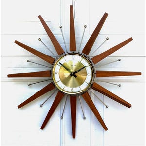 Vintage 1960s Starburst Wall Clock Mid Century Modern Atomic Era
