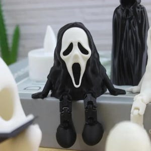 3D Printed Ghost Figurine: Spooky Halloween Desk Decor Fidget Toy