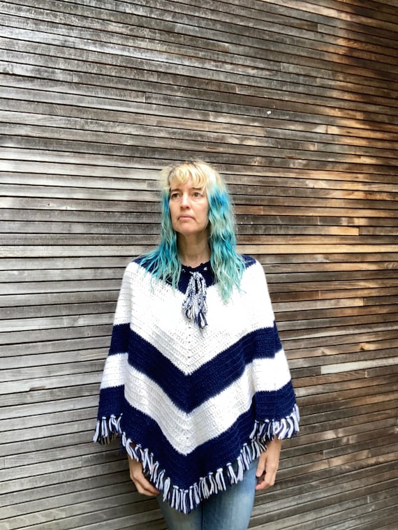 Striped Navy and White Vintage Shawl, Cozy and So… - image 1