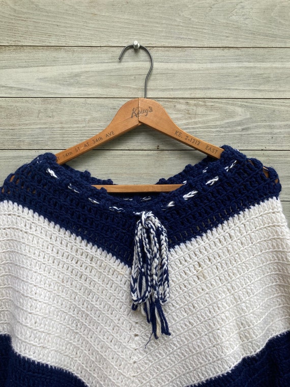 Striped Navy and White Vintage Shawl, Cozy and So… - image 3