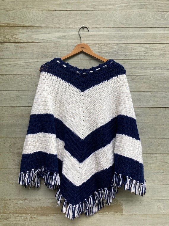 Striped Navy and White Vintage Shawl, Cozy and So… - image 6