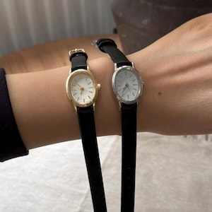 Leather Strap Vintage Women’s Watch – Gold and Silver Colored