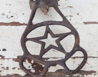 Vintage Cast Iron Waterer Water Valve Pig Hog Cow Livestock Rusty Aged Patina Metal Star Rustic Farmhouse Industrial Steampunk