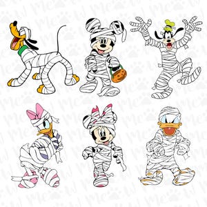 以下が含まれることがあります： ハロウィーンのミイラ姿の漫画のキャラクターのコレクション。プルート、グーフィー、ドナルドダック、ミッキーマウス、ミニーマウス、デイジーダックは包帯で包まれています。ミッキーマウスはカボチャのバケツを持っています。