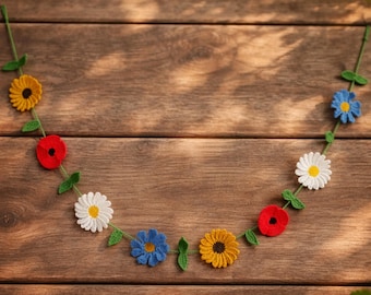 Crochet Wildflower Garland Pattern: Sunflower Poppy Daisy Bunting (PDF Pattern)