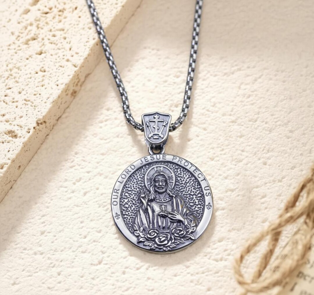 925 Sterling Silver Jesus Medal Necklace Sacred Heart Pendant Faith ...