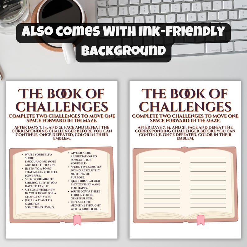 Puede incluir: Se muestran dos libros abiertos con el t&iacute;tulo "The Book of Challenges". Las p&aacute;ginas contienen texto que describe desaf&iacute;os. Los libros tienen marcadores de cinta rosa. El fondo es blanco con un teclado y una taza de caf&eacute;.