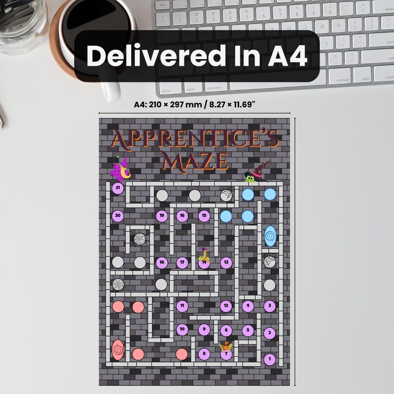 Puede incluir: Juego de laberinto impreso en tama&ntilde;o A4 titulado "Apprentice's Maze". El juego presenta un fondo de estilo ladrillo con un camino de laberinto, c&iacute;rculos numerados e ilustraciones de personajes caprichosos. Las dimensiones son 210 x 297 mm.