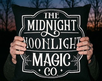 Witchy The Midnight Moonlight Magic Co Kudde | Svartvit Halloween Prydnadskudde 40×40 cm 50×50 cm | Halloweenpresent