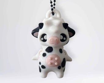 Cute Cow Keychain - 3D Printed Animal Keychain, Cow Lover Gift, Bag Charm - BambooBuddies