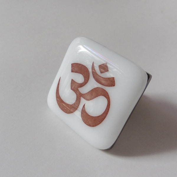 Om  knob - Fused glass - White art glass