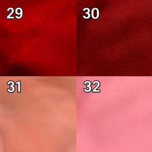 Puede incluir: Una cuadr&iacute;cula de cuatro muestras de tela etiquetadas con n&uacute;meros blancos. El n&uacute;mero 29 es rojo brillante, el 30 es rojo oscuro intenso, el 31 es color melocot&oacute;n o coral claro, y el 32 es rosa claro s&oacute;lido. Cada cuadrado muestra color y textura.