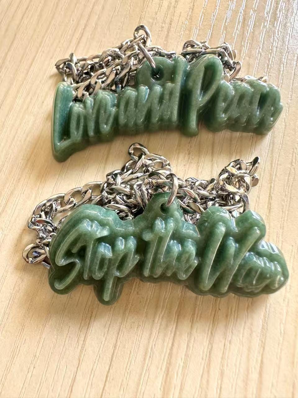彫刻された翡翠のブレスレット - Etsy 日本