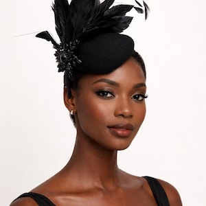 Fascinator hoofddeksel met veren – kristallen spin, bloem, elegante kerk, derby, halloweenhoed
