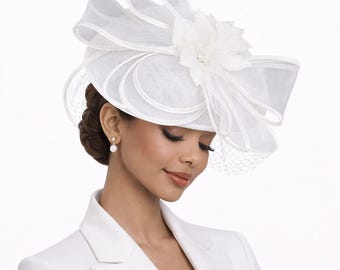 Eleganter Fascinator Kirchenhut