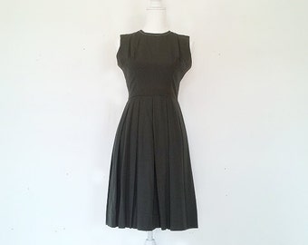 Vintage Fit and Flare Dress 60s Day Dress 1960s Scout Dress Vintage Pleated Skirt Vintage Box Pleats Vintage Cotton Dress 1960s Mod Dress