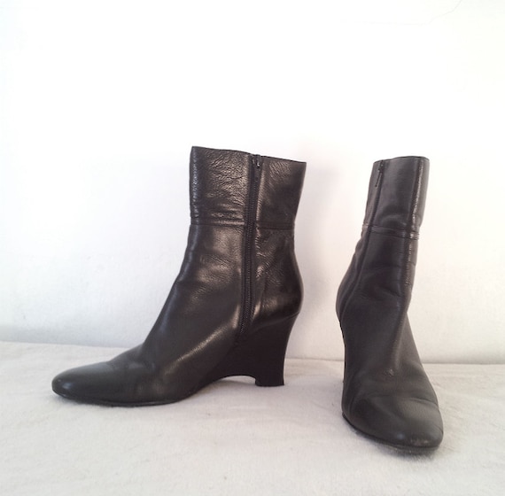 Black ankle boots wedge heel clearance