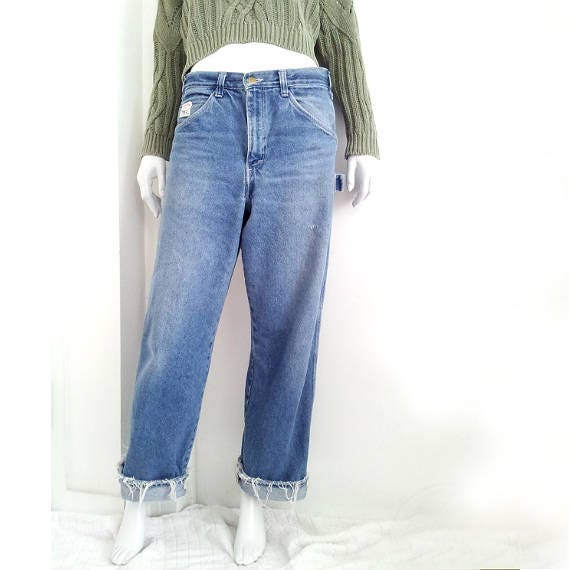shredded leg jeans