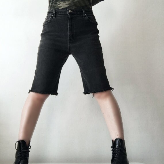 black bermuda jean shorts