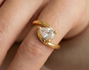 Gold Dipped Pear Pinky Ring, Double Band Statement Ring, Size 4