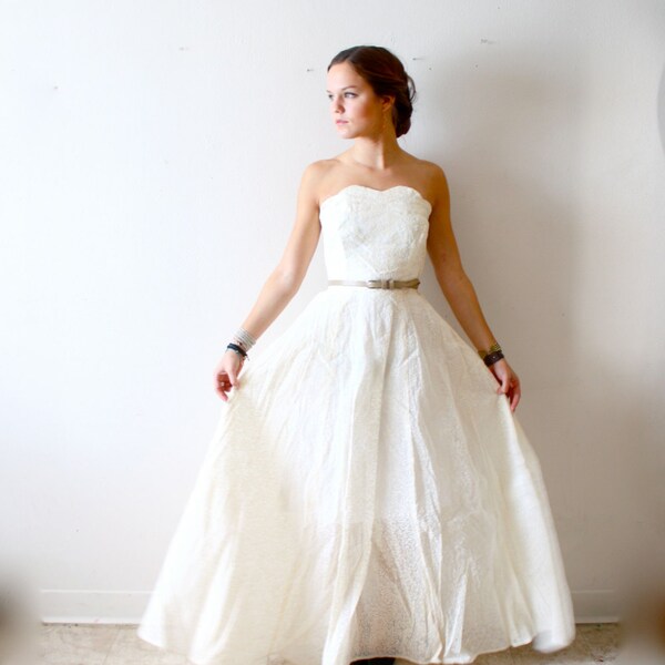 Vintage Wedding dress strapless thin summer pattern