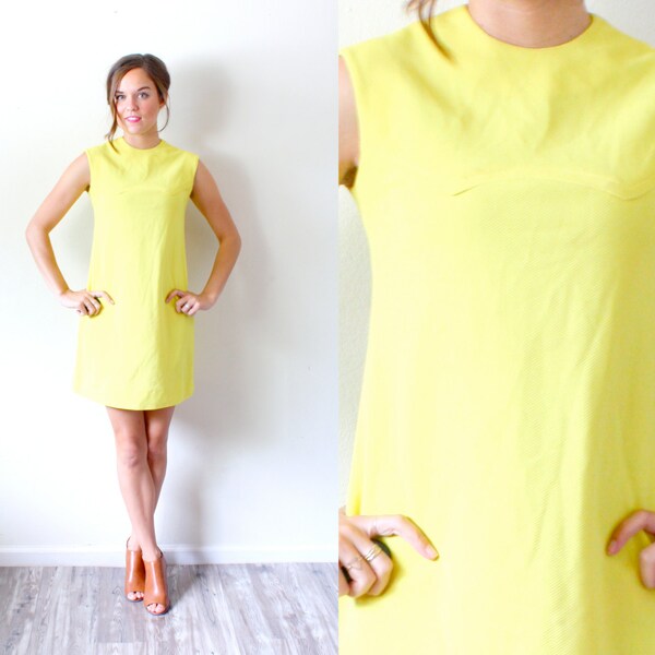 Vintage yellow mod dress // 70's mini summer dress // fitted dress // body con dress // business dress / knee length dress / fall mini dress