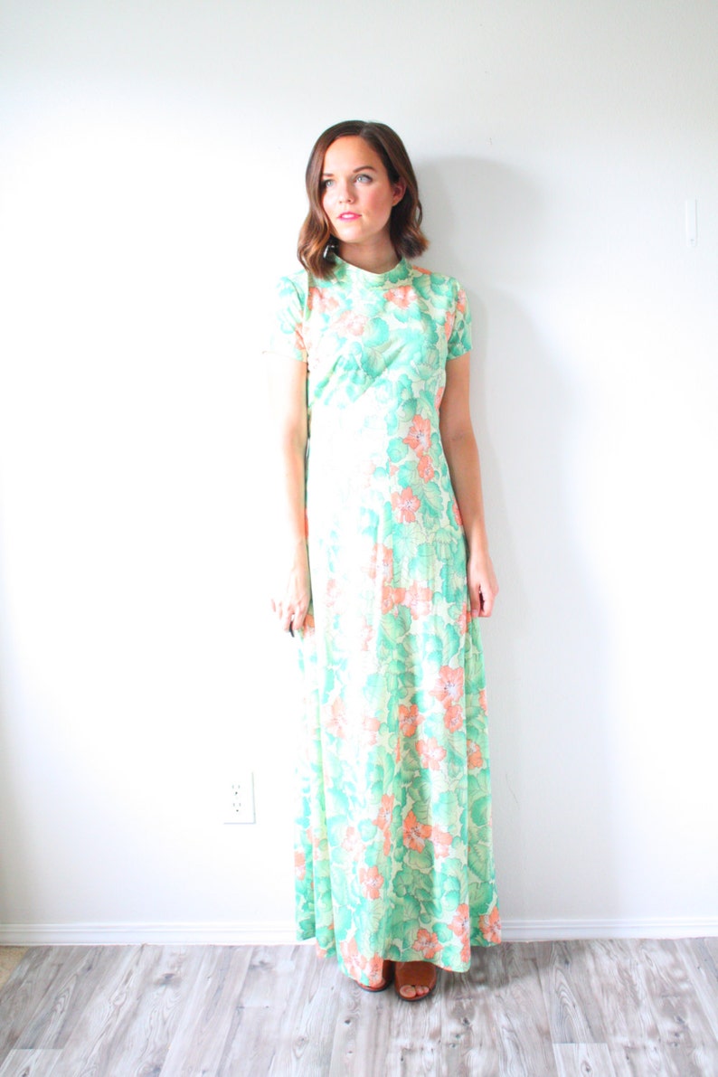 Vintage tropical Hawaiian floral maxi dress // green floral | Etsy
