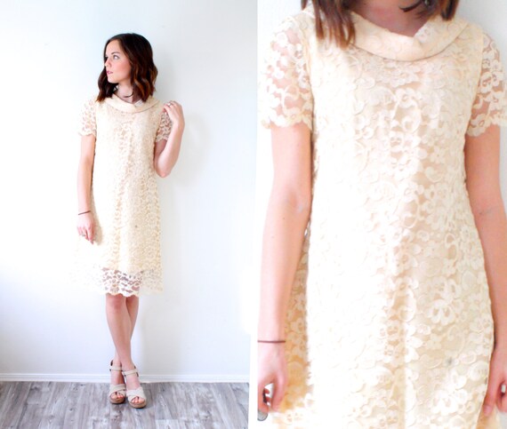 Vintage peach lace short wedding dress // short pi