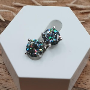 Boucles d'oreilles grises en moissanite, diamants éthiques alternatifs, boucle d'oreille unique, bijoux éthiques, cadeau pour elle, ensemble de boucles d'oreilles personnalisées hypoallergéniques