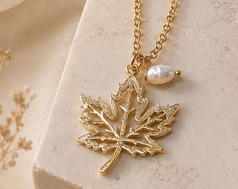 Freshwater Pearl Maple Leaf Necklace Canadian Gift for Her Elegant Gold Canada Necklace Homesick Family Matching Jewelry Set