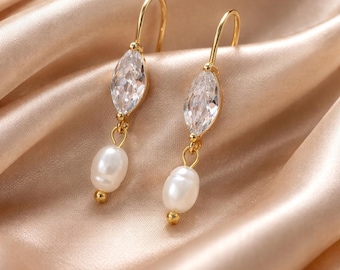 Orecchini pendenti con perle d'acqua dolce a forma di marquise, orecchini da sposa in oro con perle, gioielli minimalisti per il matrimonio, regalo per lei, eleganti orecchini a goccia con perle