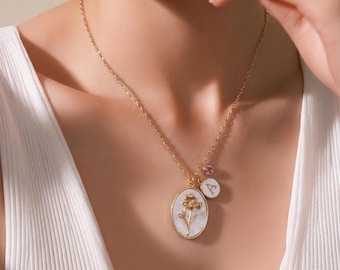 Collana con fiore di nascita personalizzato, ciondolo con lettera iniziale, ciondolo floreale in oro, regalo personalizzato per il mese di nascita di sua madre e figlia.