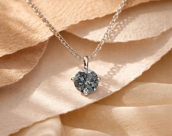 Collana con ciondolo solitario in moissanite grigia da 1 carato, gioielli minimalisti in moissanite grigia per lei, regalo di compleanno per ragazza, regalo per la mamma, anniversario, semplicemente perché